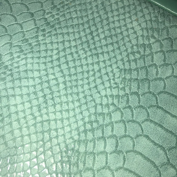 Faux snakeskin clutches! - Picture 4 of 8